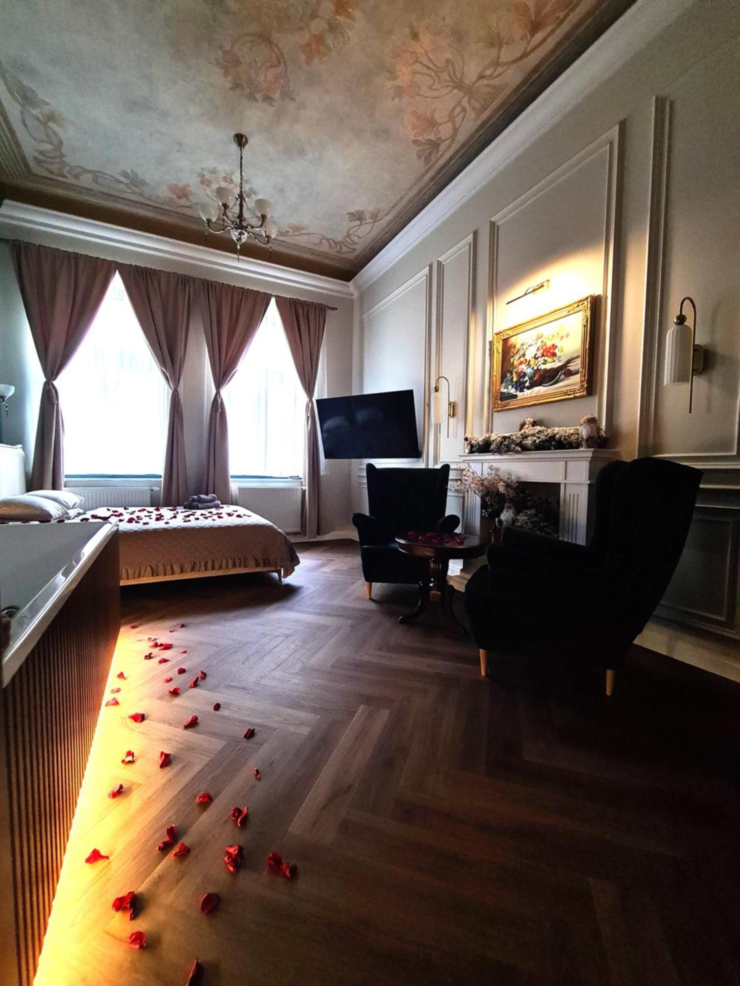 Art Jacuzzi Koletek Apartment Krakow Luaran gambar